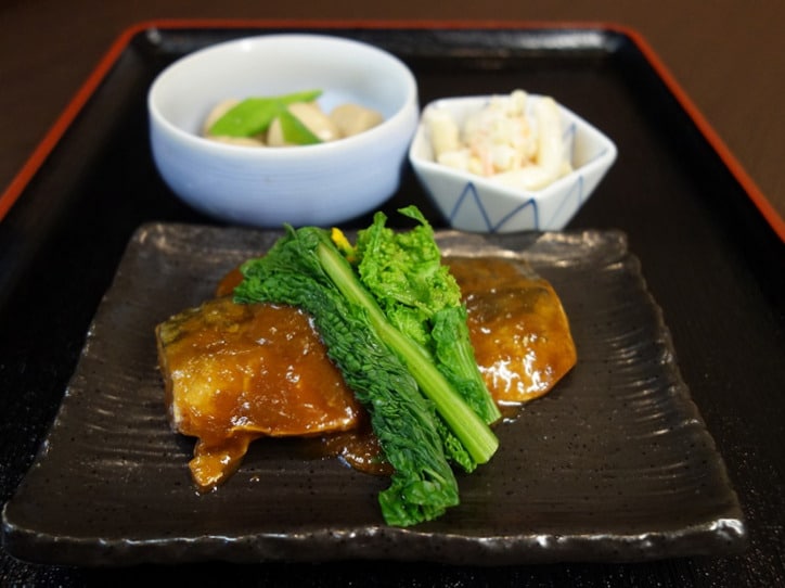 地元信州味噌を使った鯖の味噌煮